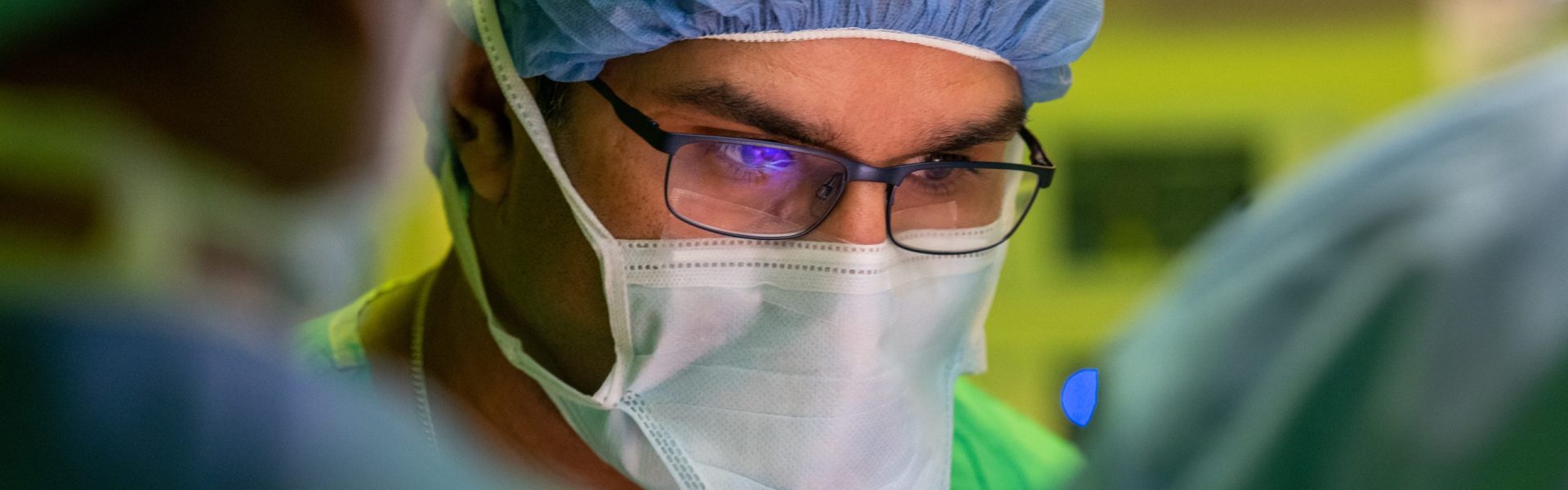 Northwestern physicians mark a milestone in transplantation as they reach their 10,000th transabdominal transplant surgery.