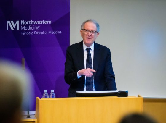 Jeff Gordon, MD, recipient of the 2024 Nemmers Prize In Medical Science, speaks to an audience at the Feinberg School of Medicine at Northwestern University.