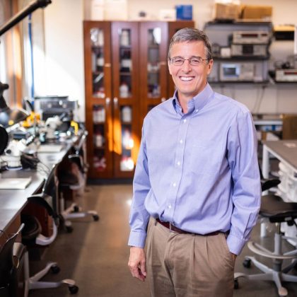 Bioelectronics Pioneer Named Fellow of the Royal Society