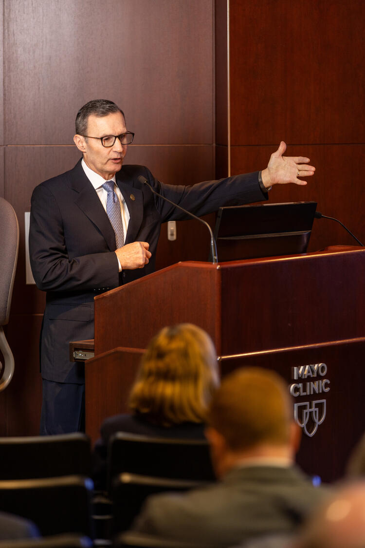 Lawrence Lenke, '86 MD
